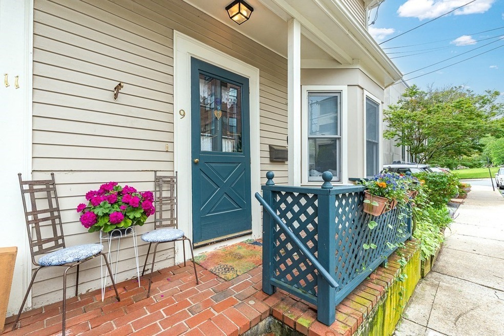 9 Elmwood Ave unit 11, Winchester, MA 01890 - photo 1