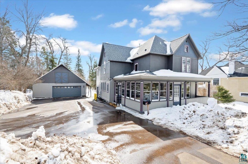 120 E Oxford St, Duluth, MN 55803 - photo 1