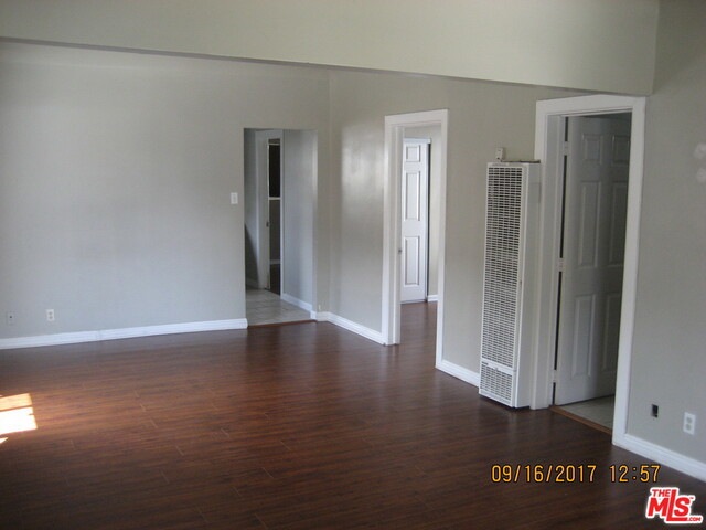 11813 Antwerp Ave, Los Angeles, CA 90059 - photo 1