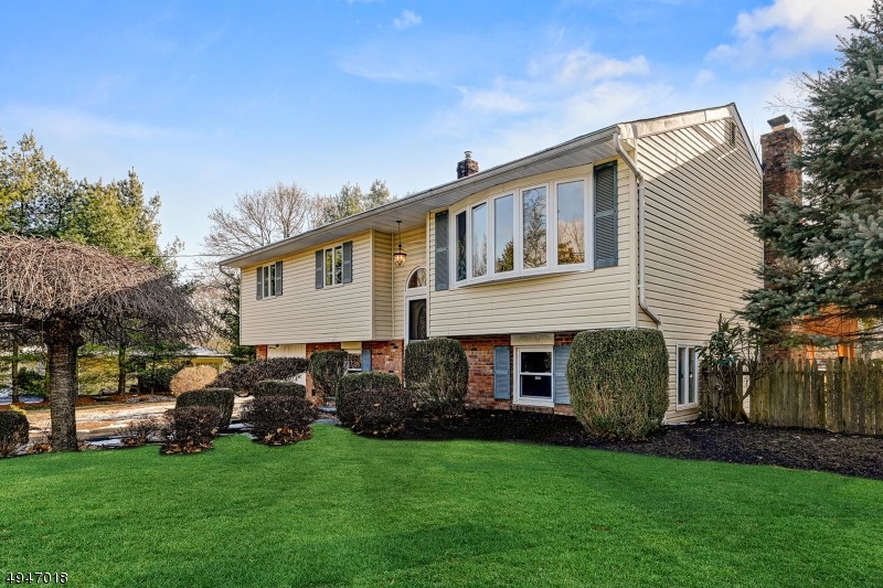 711 Township Line Rd, Belle Mead, NJ 08502 - photo 1