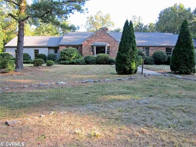 Exterior Front - Frontal View