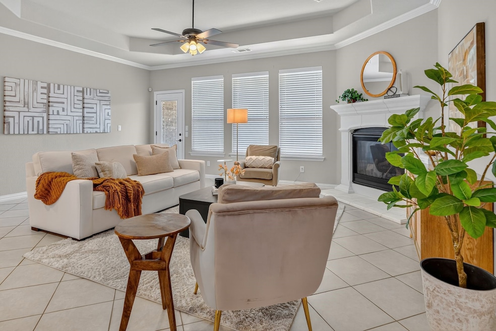 Under Contract $439,000