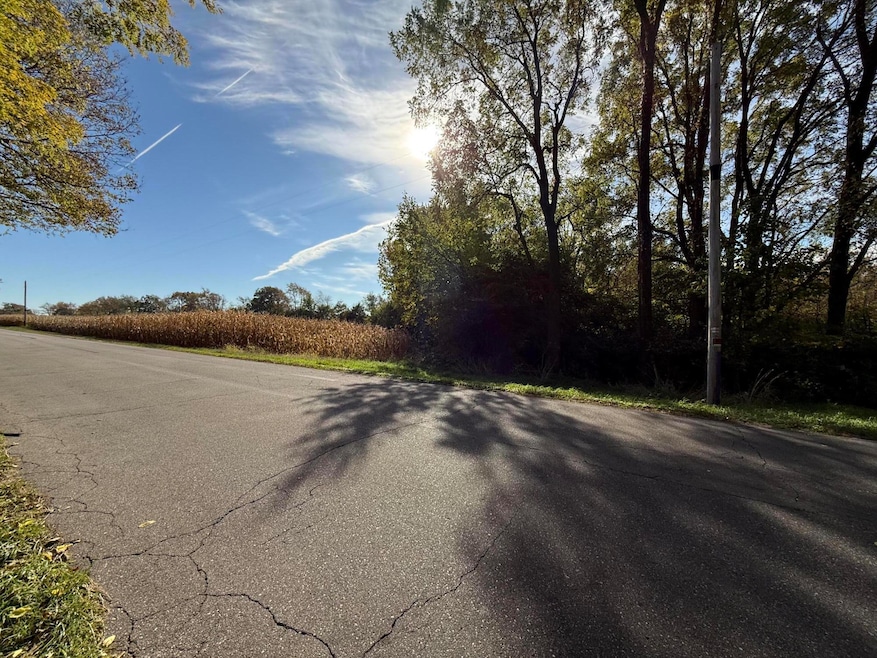 Lot 3 Closest to Madura