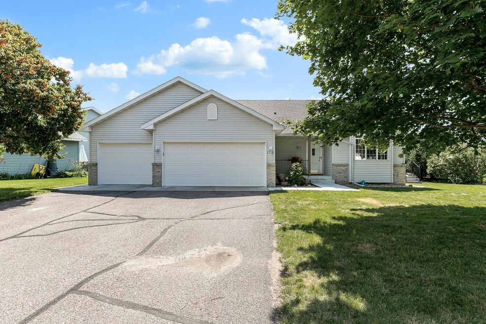 1296 Fieldstone Dr, Sauk Rapids, MN 56379 - photo 1
