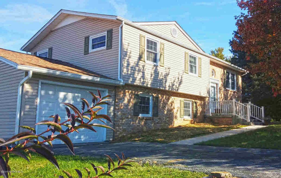 300 Primrose Dr, Blacksburg, VA 24060 - photo 1