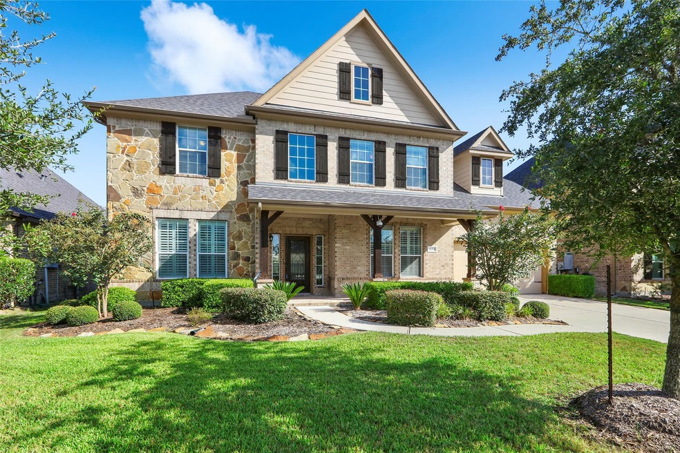 Welcome to 8153 Tranquil Lake Way in beautiful Harper's Preserve, a gated community adjacent to The Woodlands with close access to shopping, schools, The Woodlands & I-45.