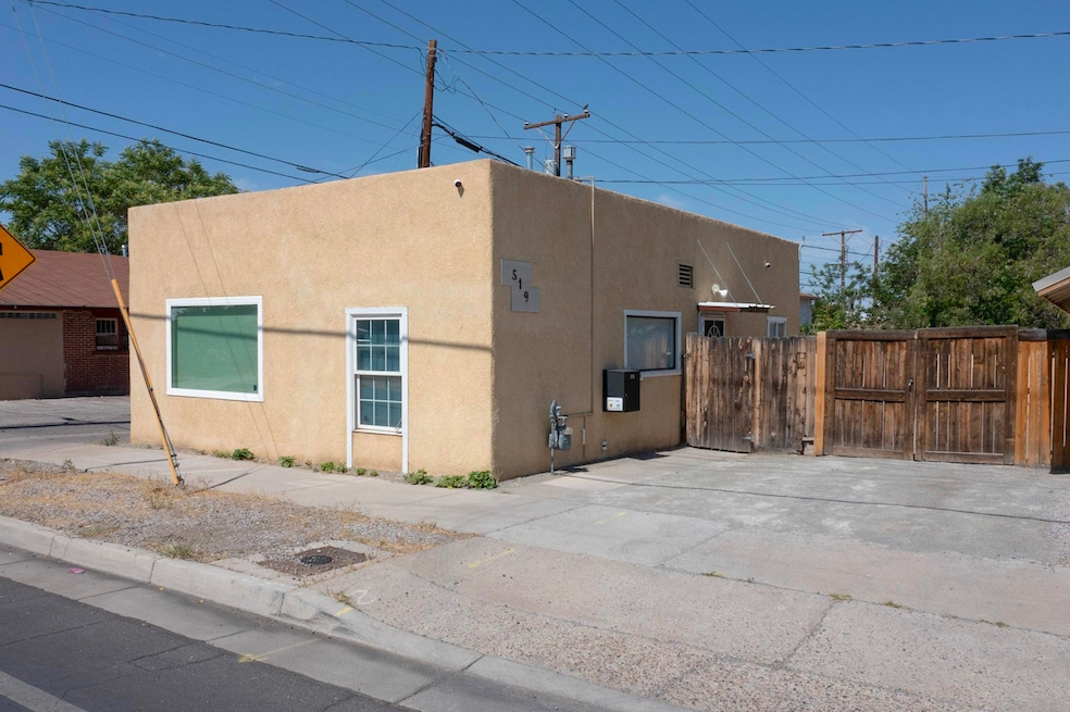 519 8th St SW, Albuquerque, NM 87102 - photo 1