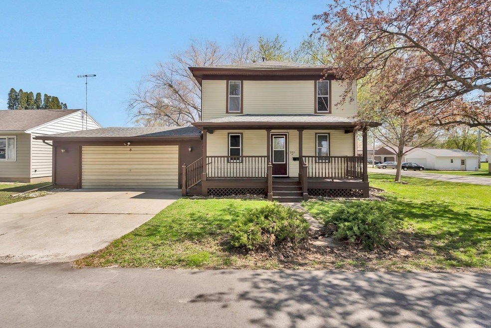 203 W Adair St, Shell Rock, IA 50670 For Sale