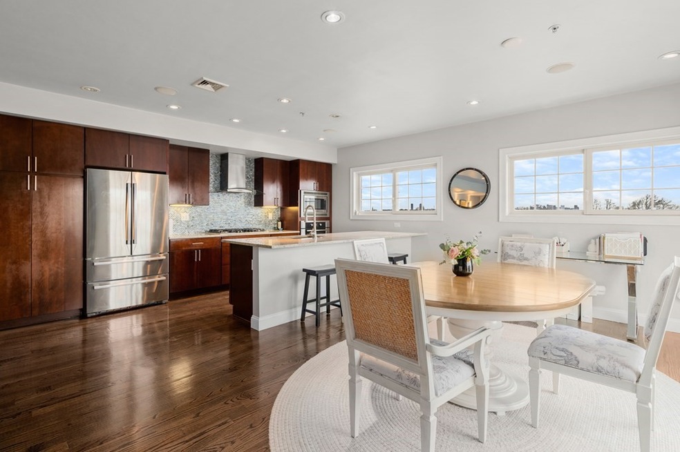 572 Freeport St unit 302, Dorchester, MA 02122 - photo 1