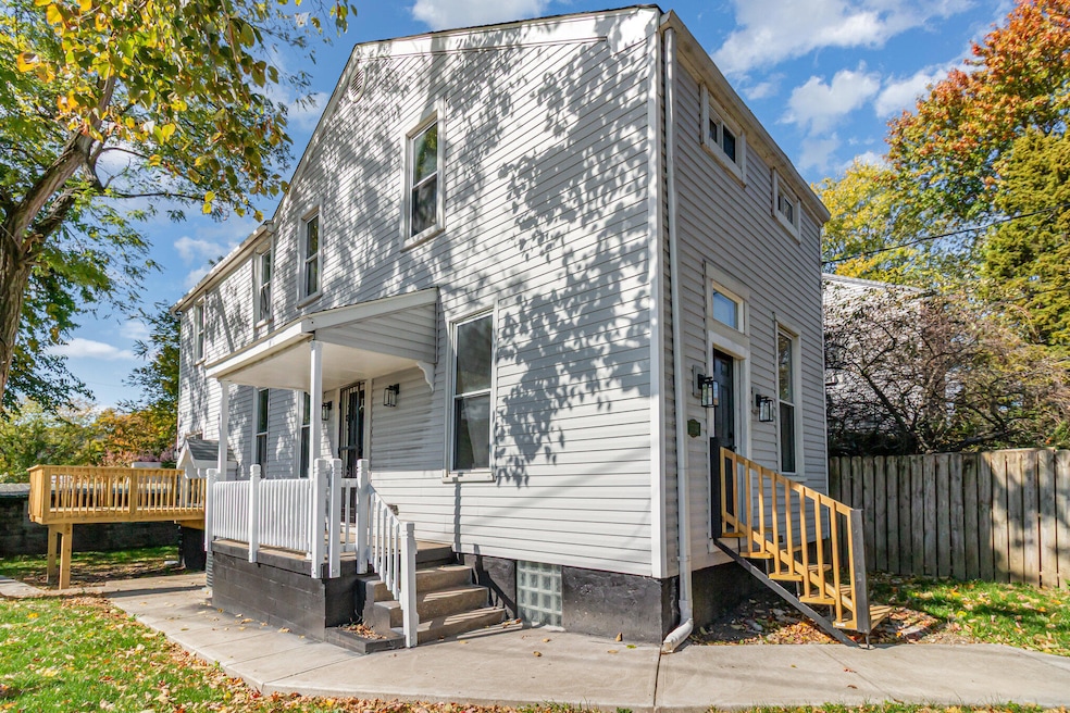 1735 Russell St, Covington, KY 41011 - photo 1