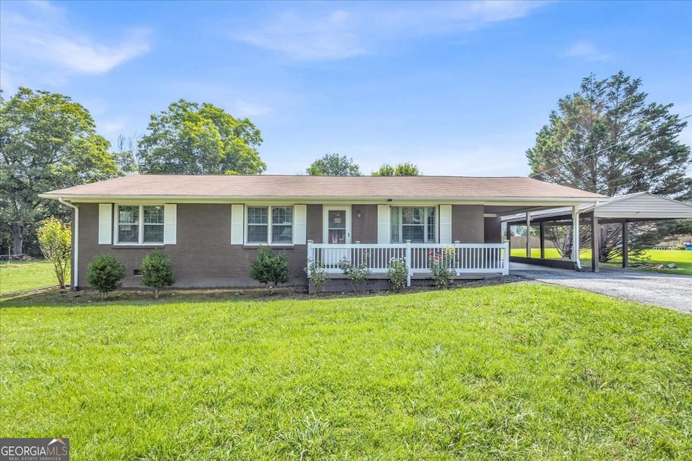 129 Green Meadow Ln NE, Calhoun, GA 30701 - photo 1