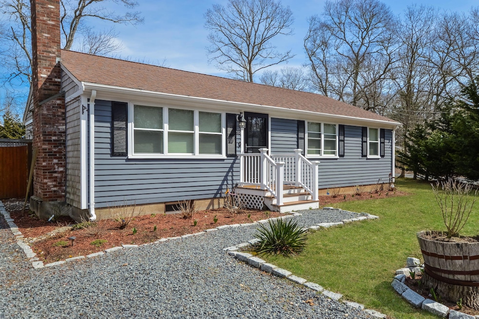 Front - 48 Kennedy Circle