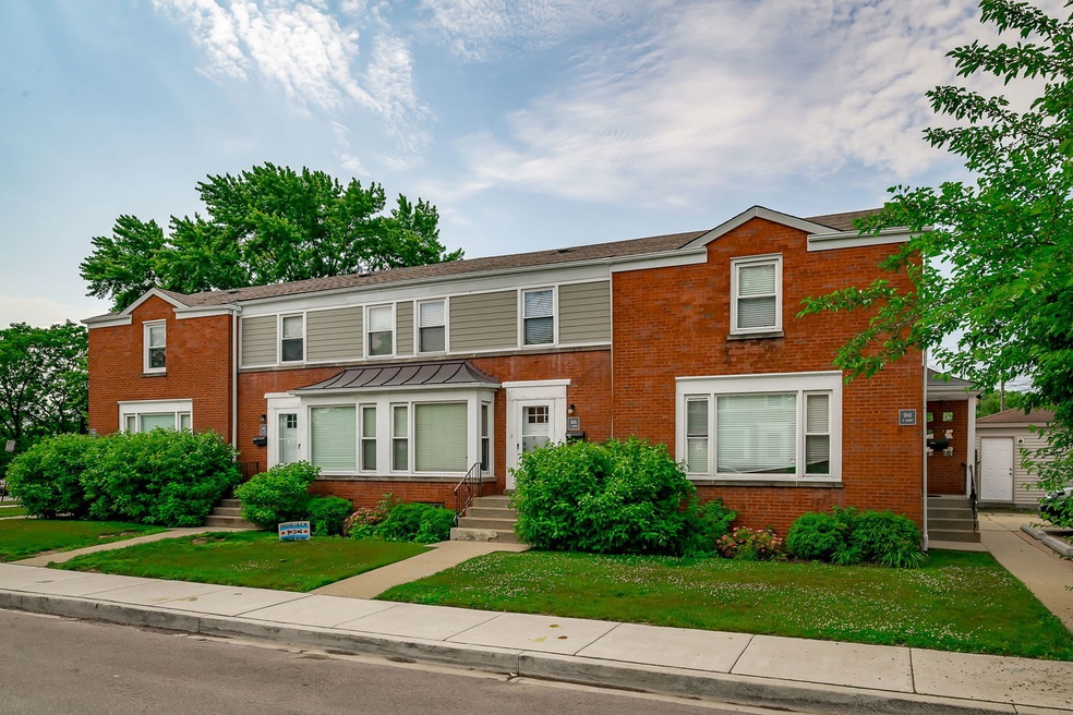 Sold $1,260,000 • Co-Listing Agent