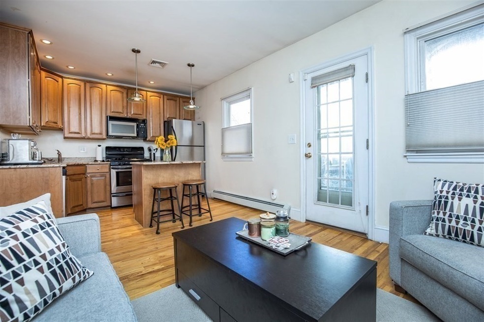 140-142 W 7th St unit 1, Boston, MA 02127 - photo 1