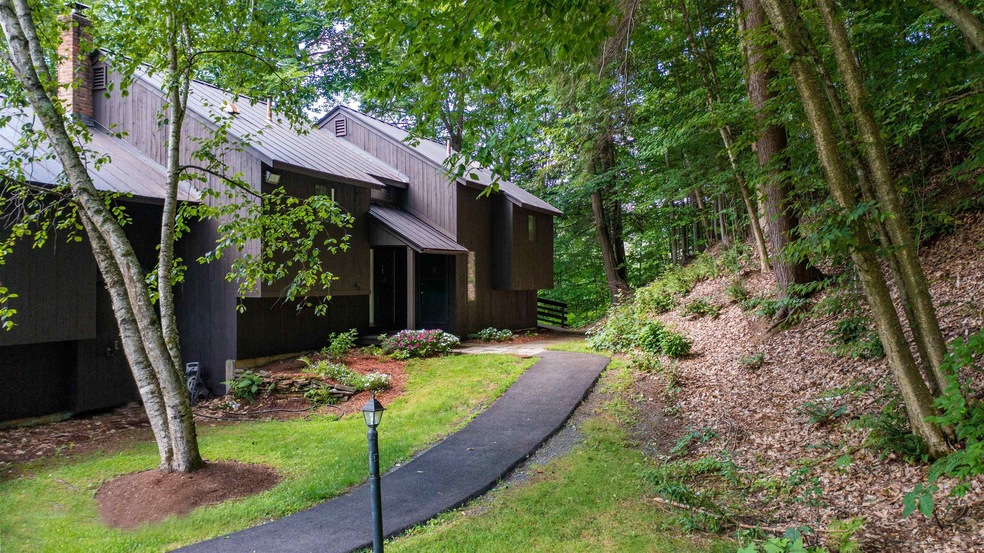 1299 Quechee Main St unit 3A, Hartford, VT 05001 - photo 1