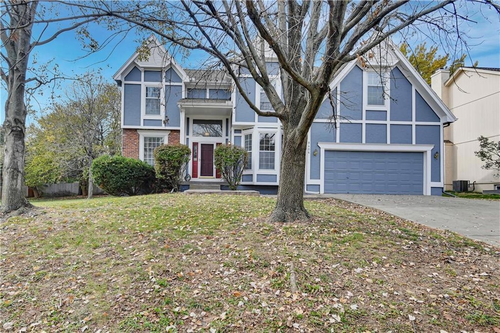 8406 Mullen Rd, Lenexa, KS 66215 - photo 1