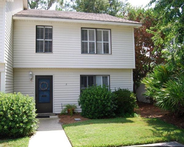 801 Mallery St unit D, St. Simons Island, GA 31522 - photo 1