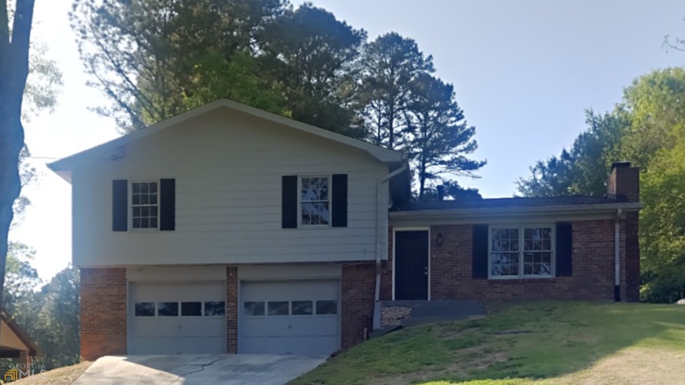 2375 Union Grove Ct, Lithonia, GA 30058 - photo 1