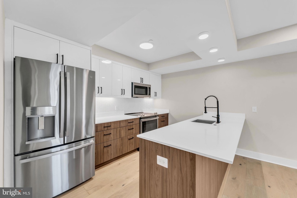 For Sale $559,000 • Co-Listing Agent