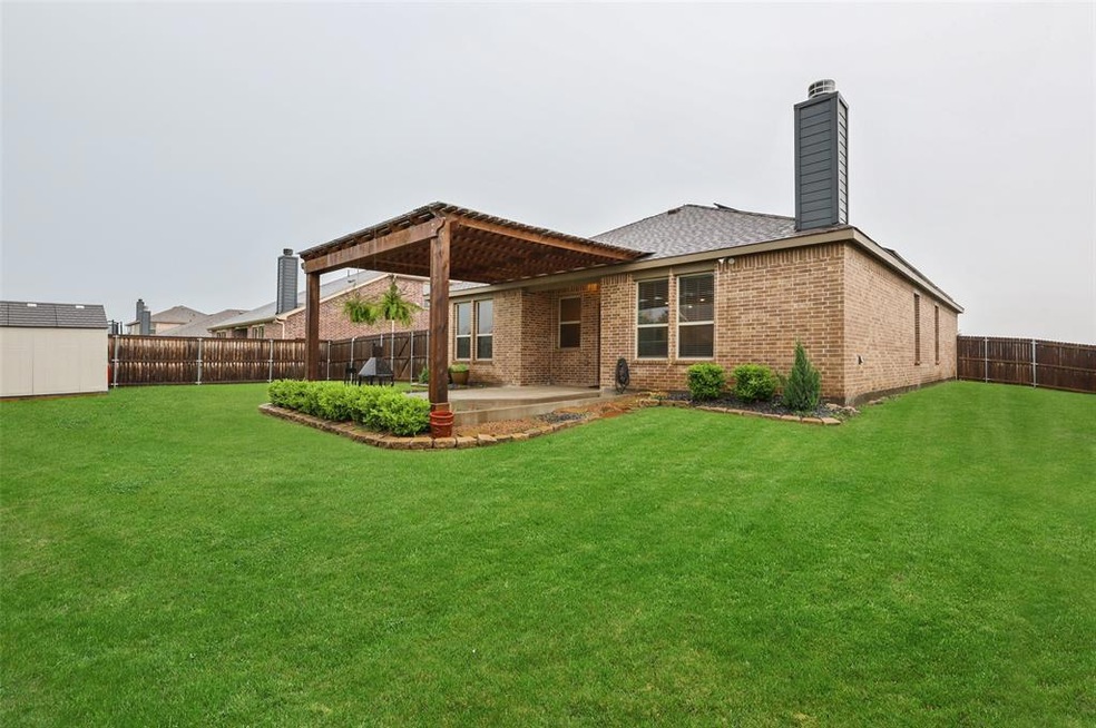 1081 W Sunset Blvd, Celina, TX 75009 - photo 1