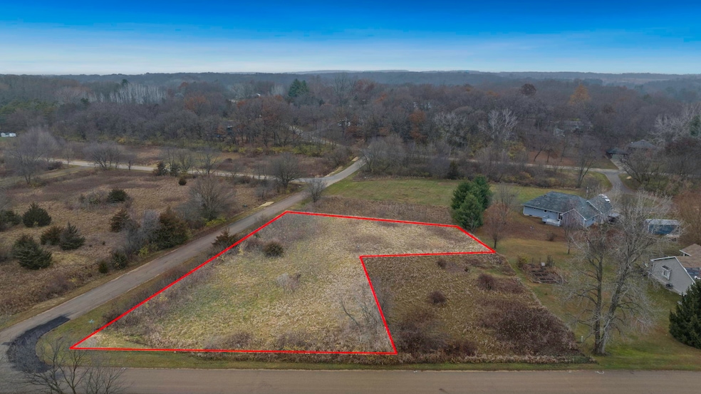 127 Flambeau Ln, Dixon, IL 61021 - photo 1