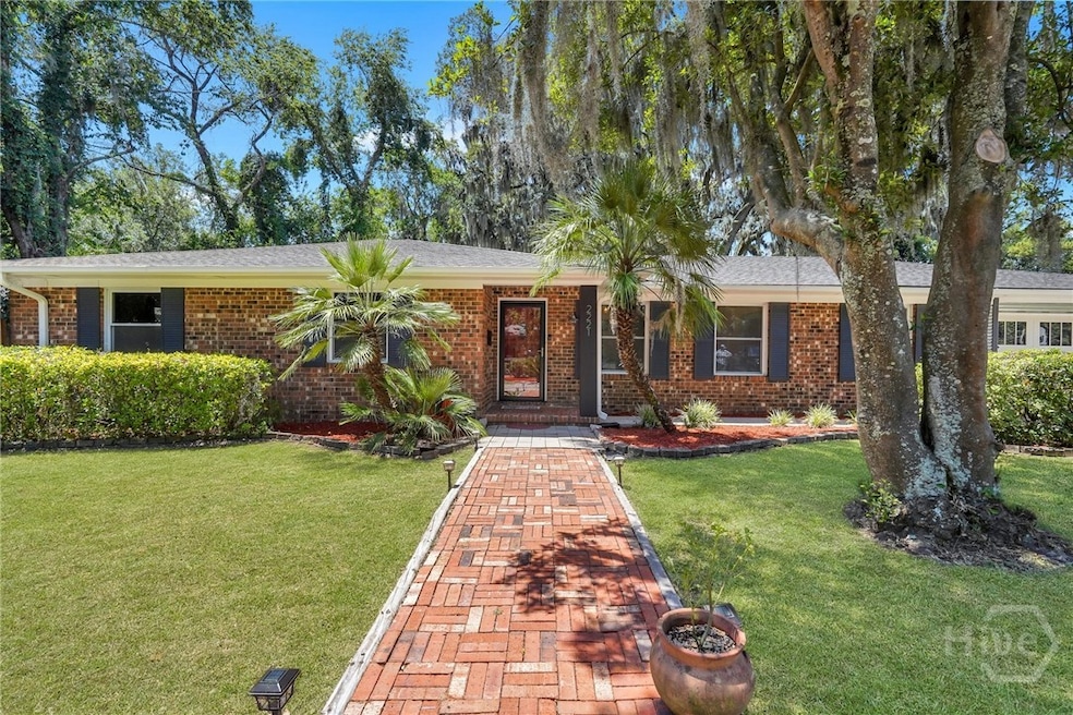 2221 Bonaventure Rd, Savannah, GA 31404 - photo 1