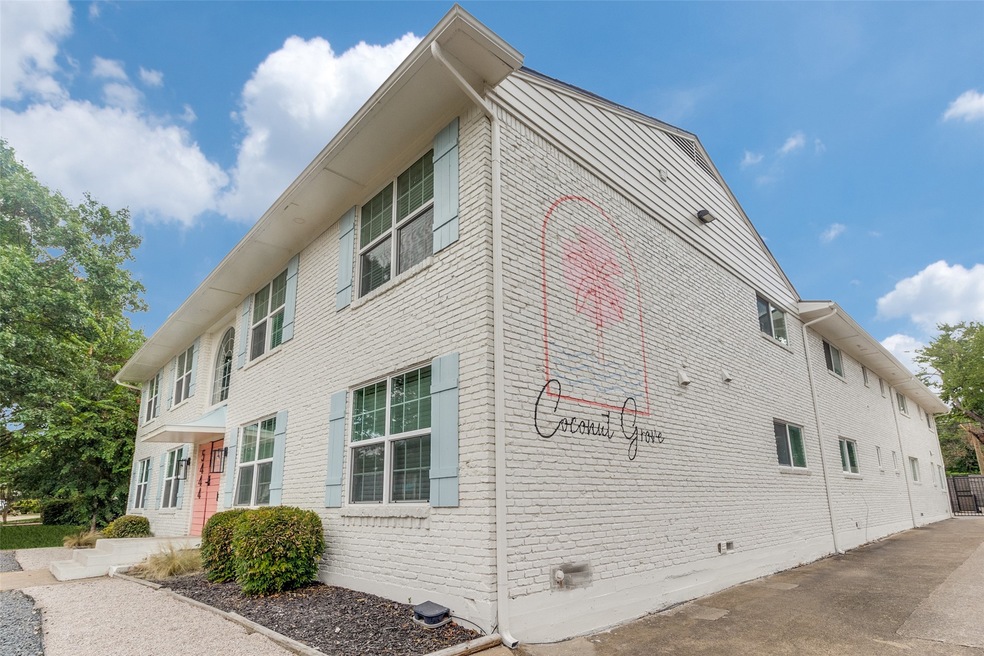 5444 Gaston Ave unit 104, Dallas, TX 75214 - photo 1