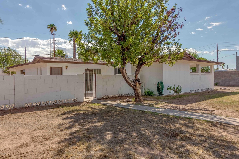 AZA_Listings_22ndPlace-2