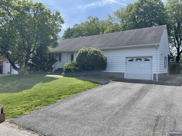 514 Hobson Ave, Saddle Brook, NJ 07663 - photo 1