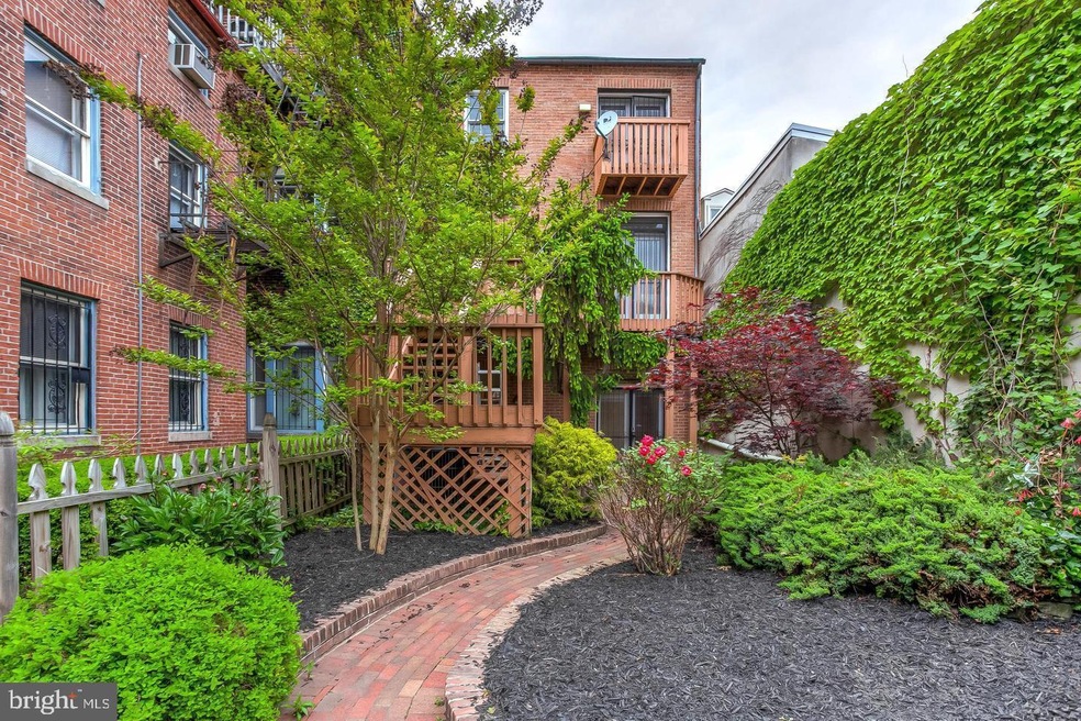 117 W Barre St, Baltimore, MD 21201 - photo 1