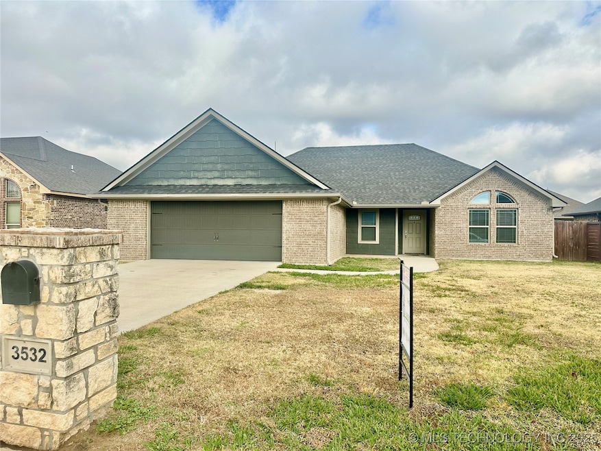 3532 Overland Dr, Durant, OK 74701 - photo 1