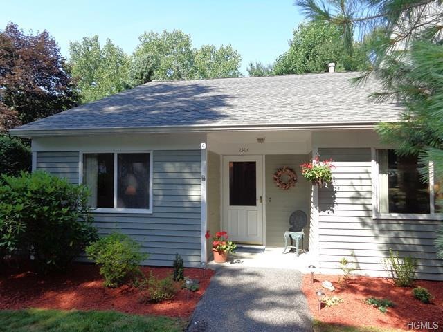 156 Carriage Ct unit A, Yorktown Heights, NY 10598 - photo 1
