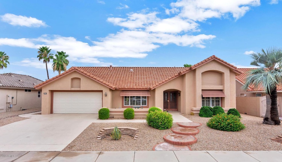 14412 W Sky Hawk Dr-large-001-008-Front