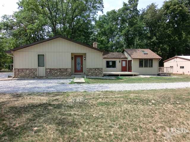Country in the city, 2 + acres w/ LG trees & everg