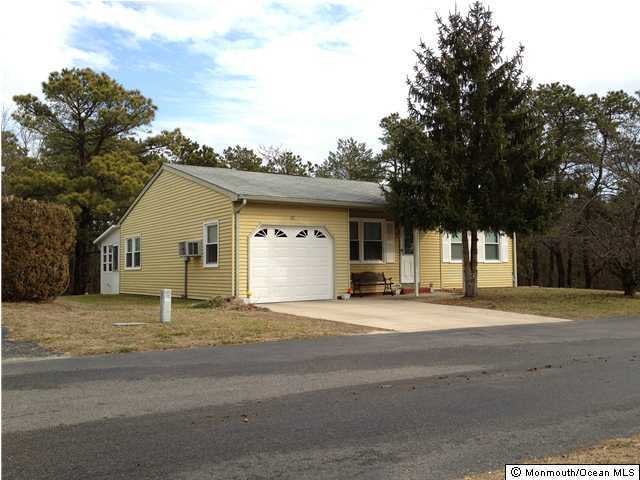 17 N Chestnut Ave, Whiting, NJ 08759 - photo 1