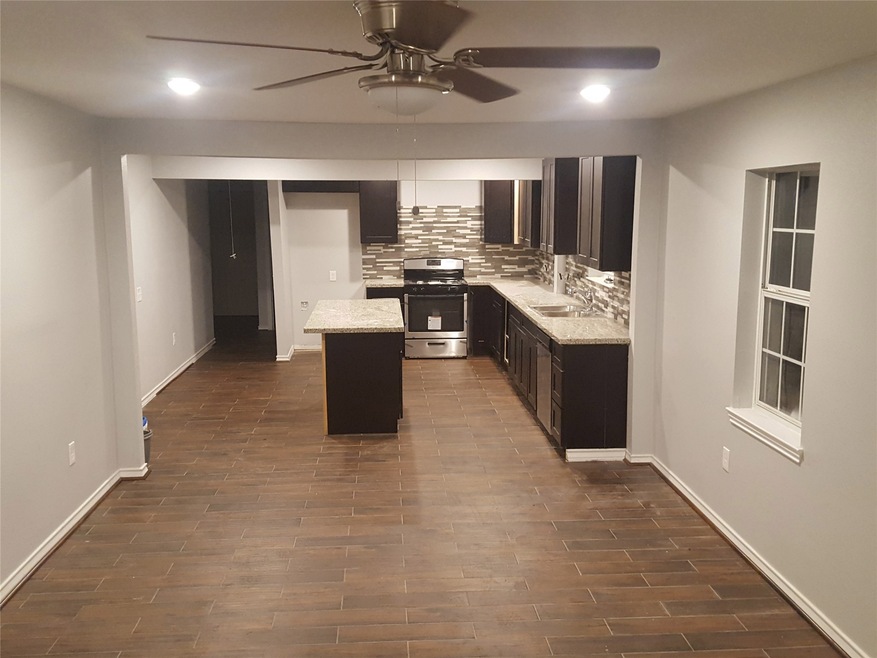 9213 Dandy St, Houston, TX 77016 - photo 1