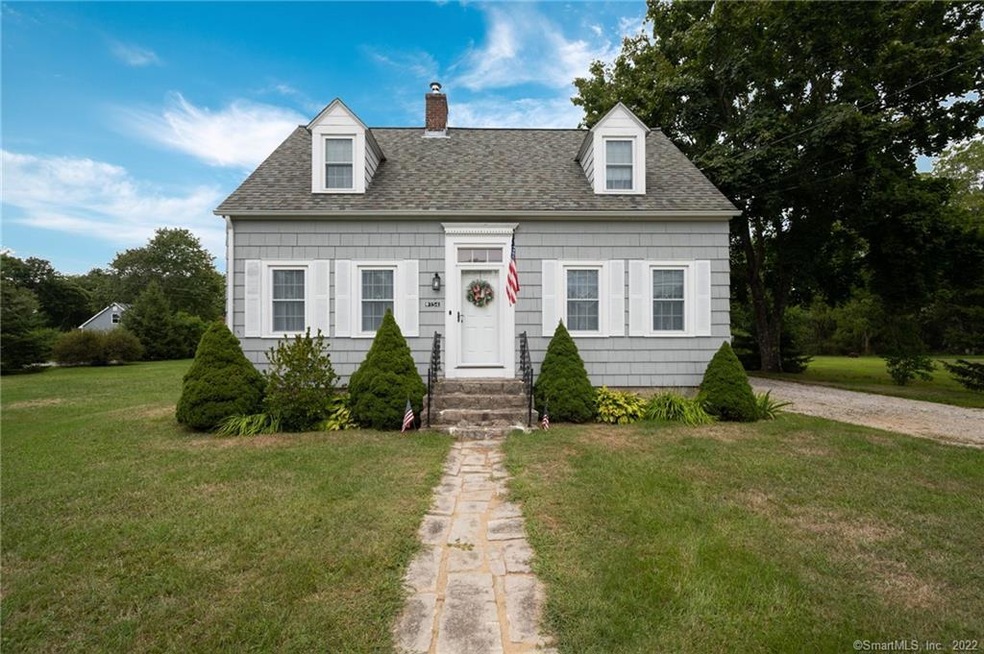 154 Boston Post Rd, Old Lyme, CT 06371 - photo 1