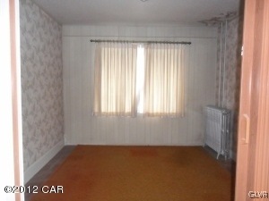 318 Arlington St, Tamaqua, PA 18252 - photo 1