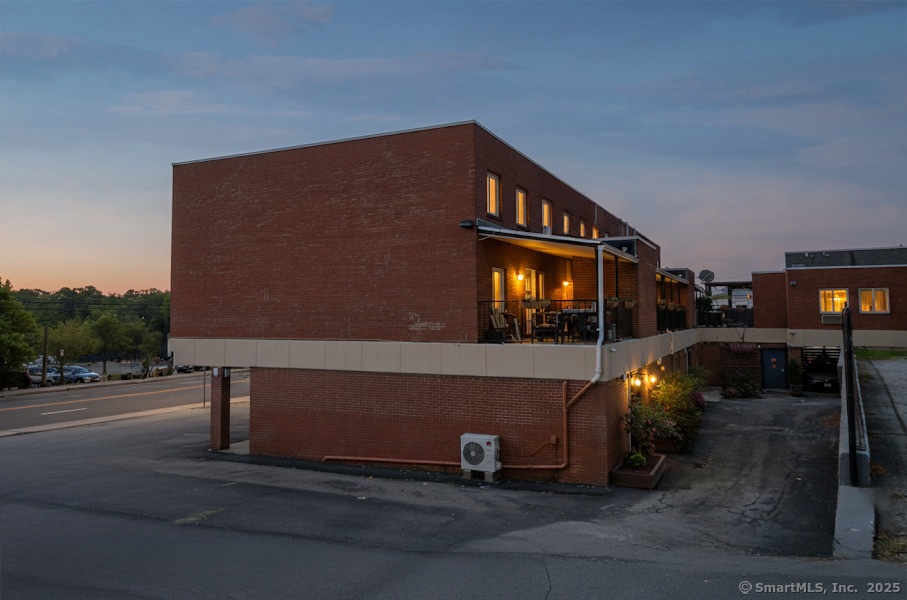 60 Connecticut Ave unit 5, Norwalk, CT 06850 - photo 1