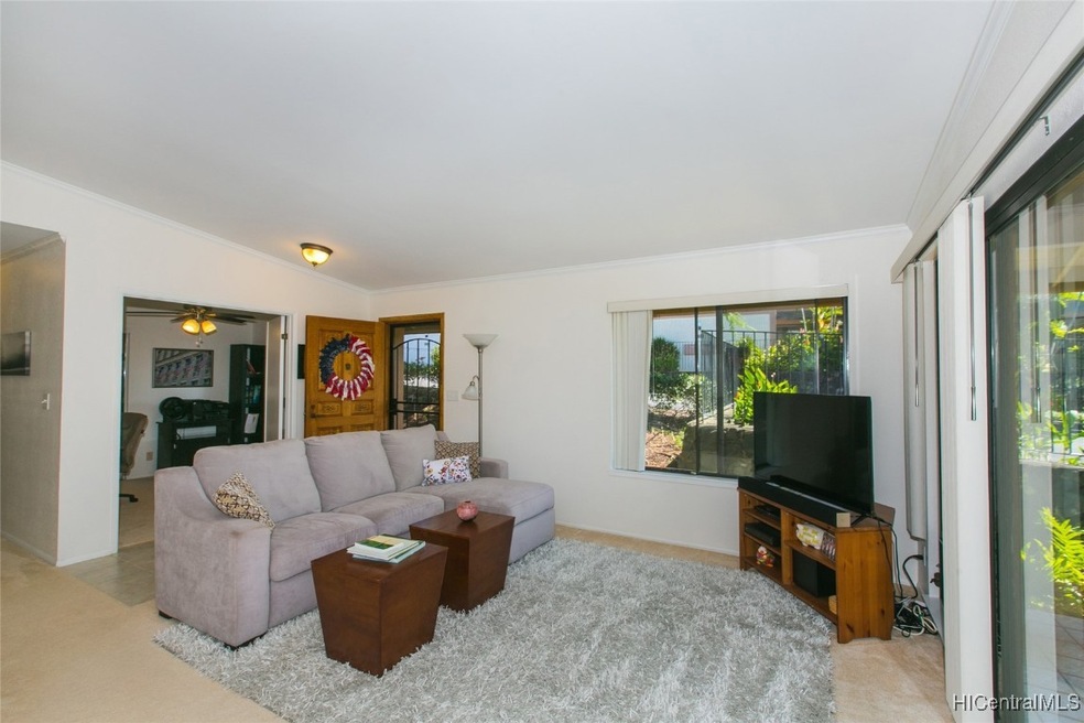 Flexible open floorplan invites indoor/outdoor liv