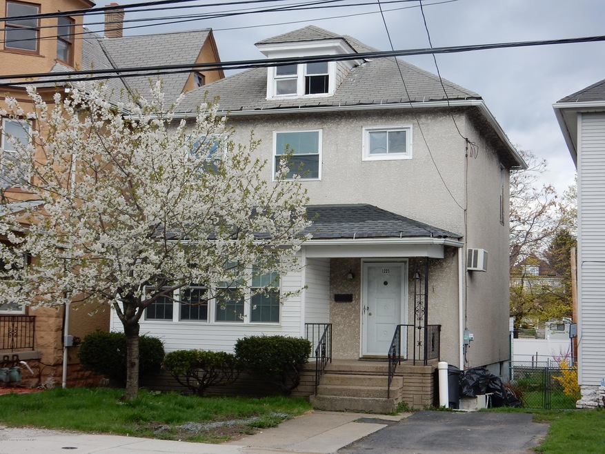 1221 S Main Ave, Scranton, PA 18504 - photo 1