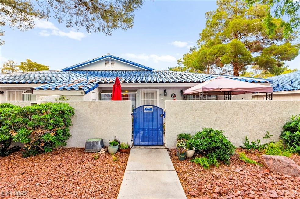 2040 Bavington Dr unit D, Las Vegas, NV 89108 - photo 1
