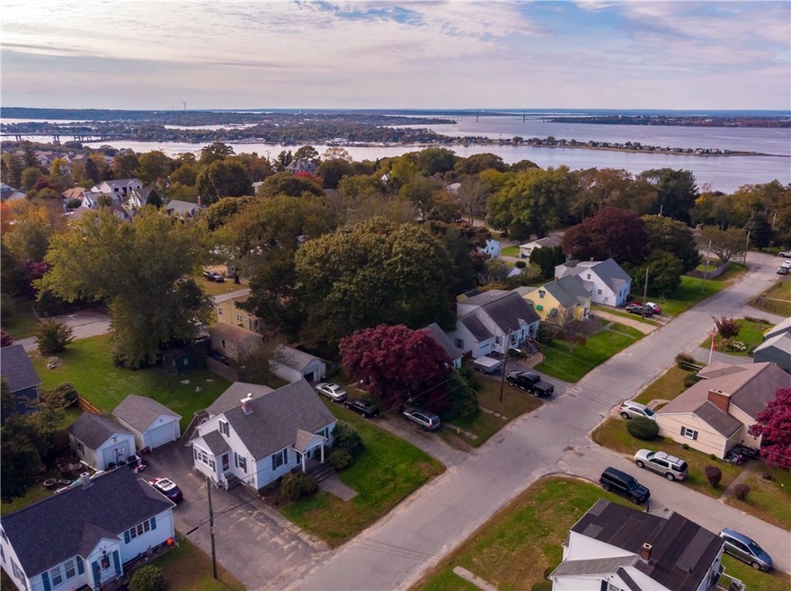 67 Haskins Ave, Tiverton, RI 02878 - photo 1