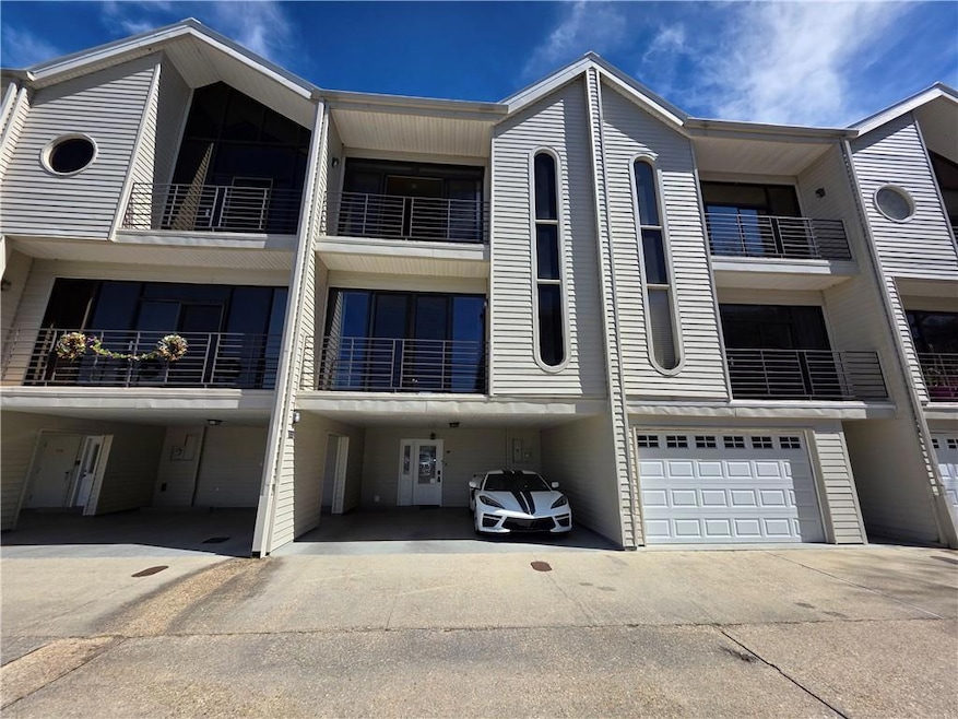 127 Highway 22 E unit E12, Madisonville, LA 70447 - photo 1