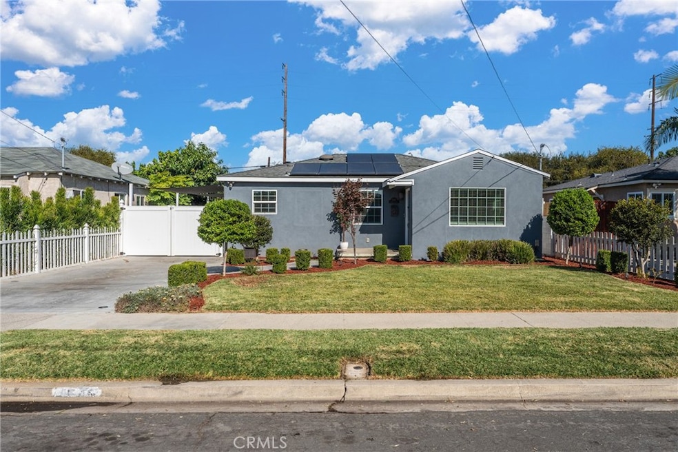 1545 W Canton St, Long Beach, CA 90810 - photo 1