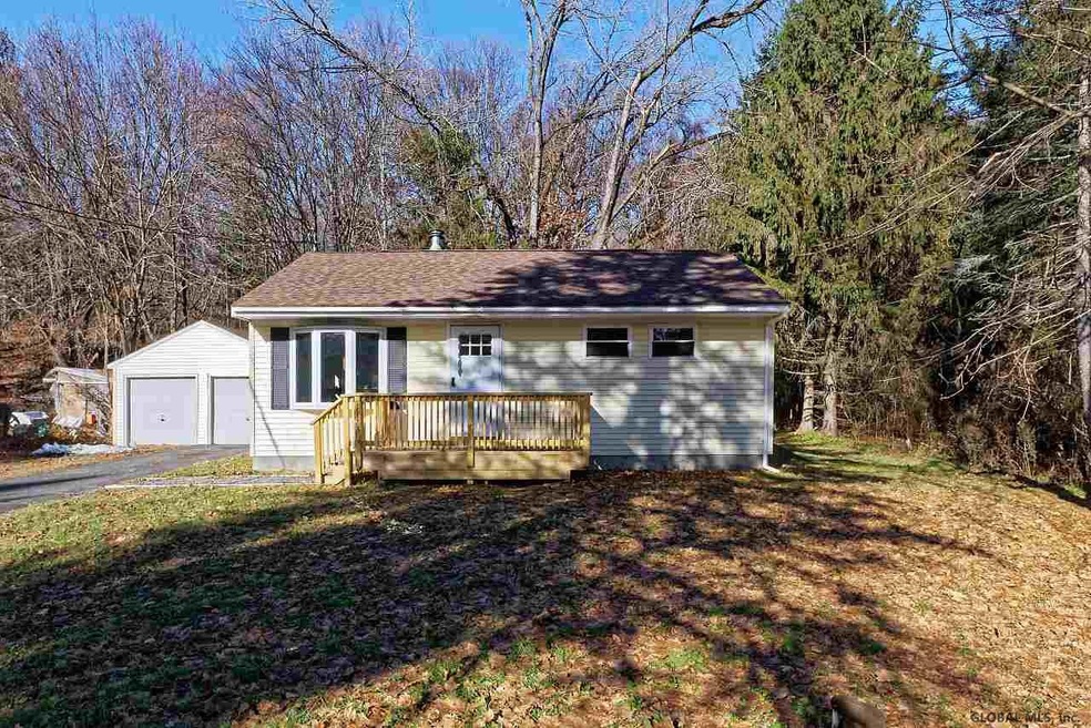 1323 Schodack Valley Rd, Castleton On Hudson, NY 12033 - photo 1