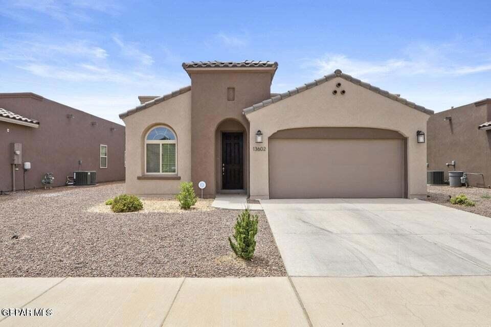 13602 Lawkland St, Horizon City, TX 79928 - photo 1