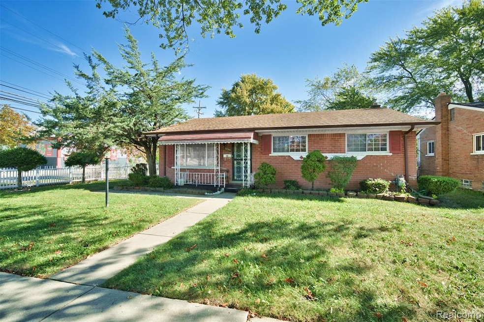 12130 Bloom St, HamtraMcK, MI 48212 - photo 1