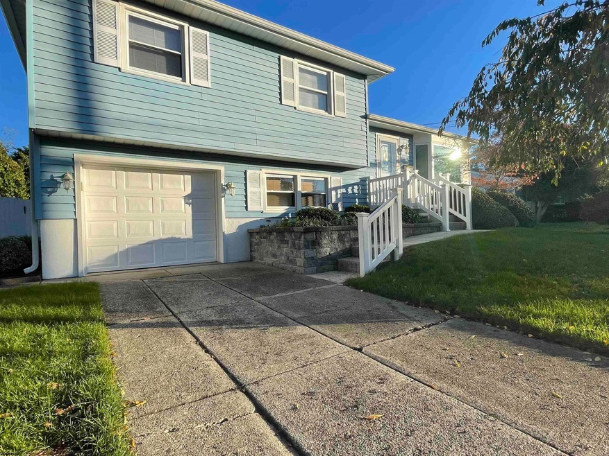 105 Princeton Rd, Somers Point, NJ 08244 - photo 1