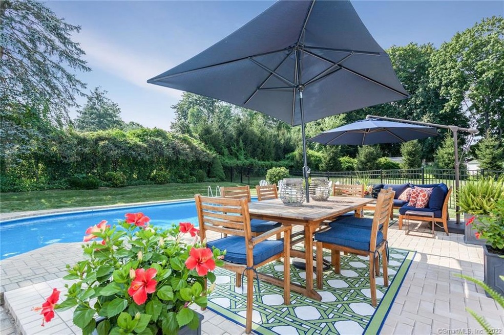 Gorgeous private pool with large patio for enterta